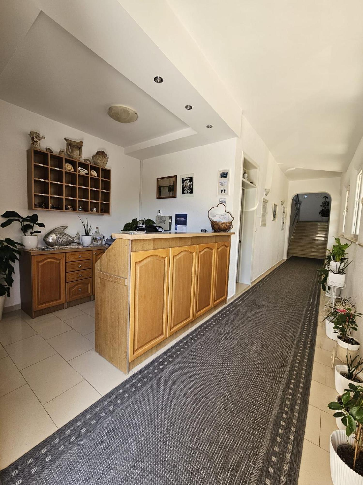 Pansion Komfor Moca Makarska Dış mekan fotoğraf