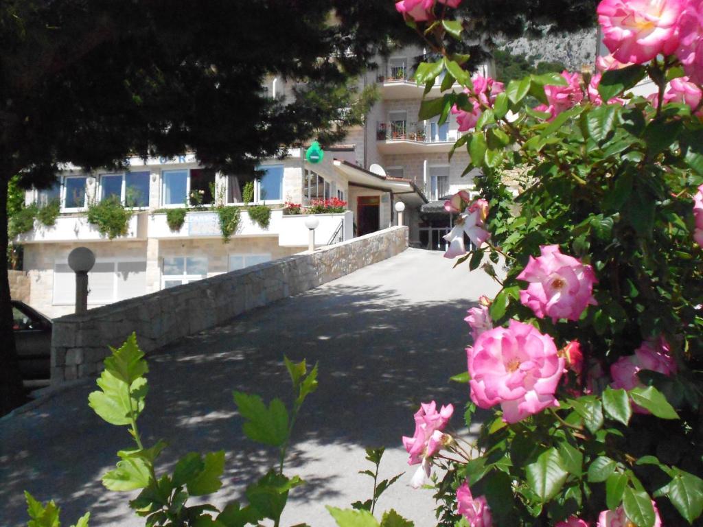 Pansion Komfor Moca Makarska Dış mekan fotoğraf