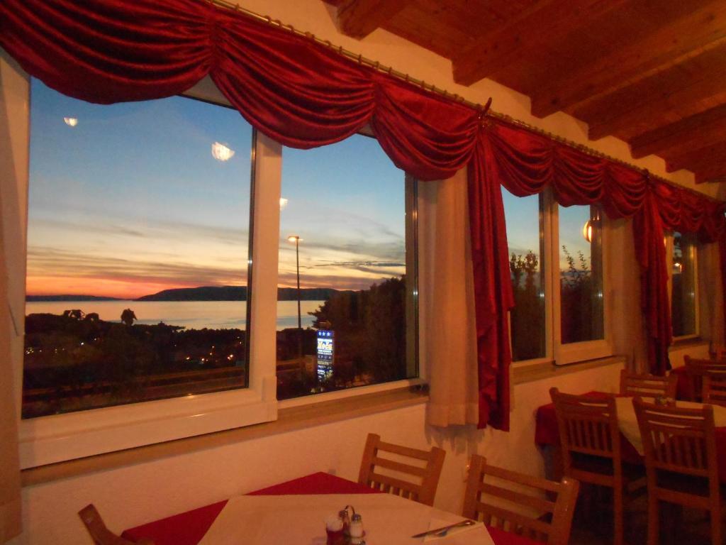 Pansion Komfor Moca Makarska Dış mekan fotoğraf